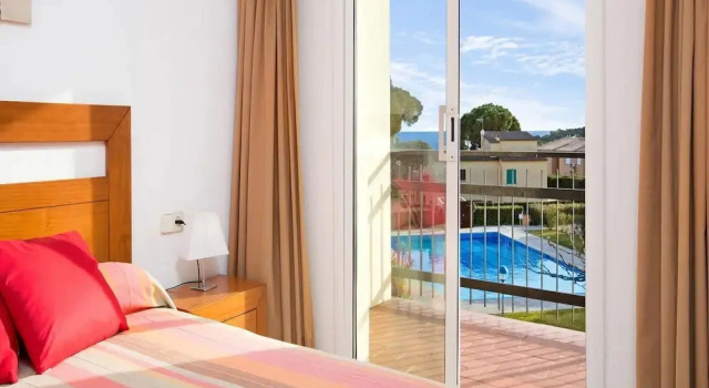 Apartment for 5 People Near Sea Beach