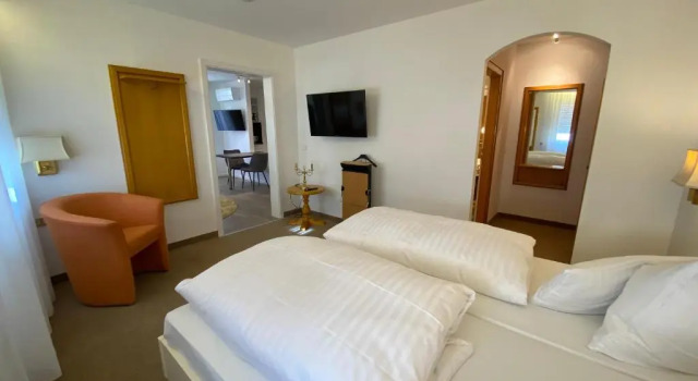Апартаменты Hotel Krone OHG