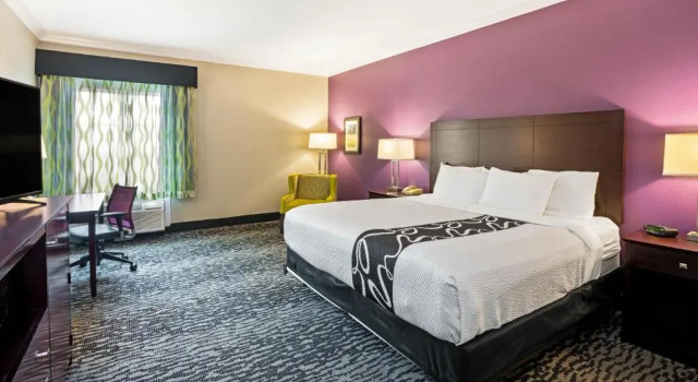 Номер Deluxe La Quinta by Wyndham Houston - Magnolia