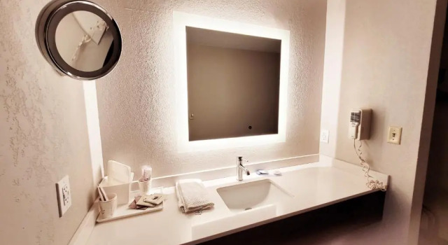 Люкс Clarion Pointe Harrodsburg-Danville