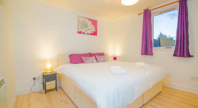Ivy Place Airport Apartment