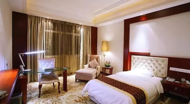Jinan Zhuo Rui Hotel, Забронировать Отель Бизнес-отели Шаньдун, 4* 5*