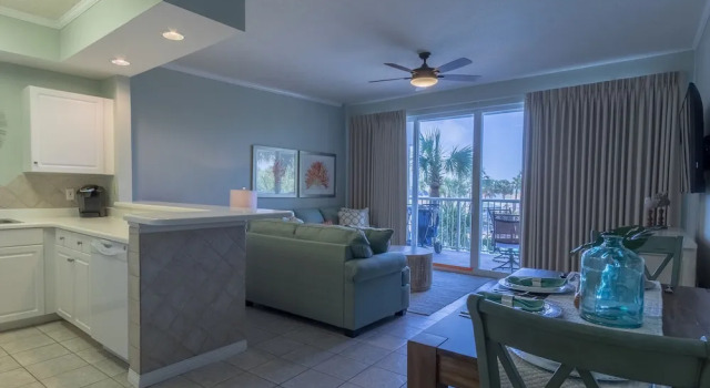 Gulfside 209 - 2 Br condo by RedAwning, Varaa Hotelli Hotellit Emerald Coast uima-altaalla, Uima-allas
