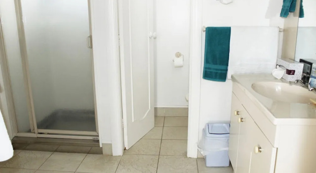 Семейные апартаменты с 2 комнатами Colonial Motel