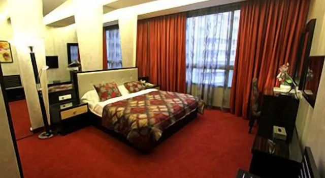 Люкс Deluxe Elite Hotel By Beverly