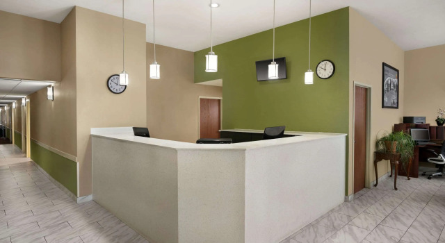 Super 8 by Wyndham S Jordan/Sandy/Slc Area