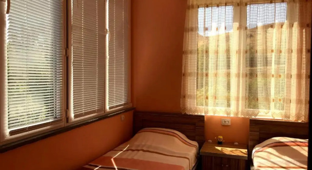 Ashot & Gohar B&B, Prenota Bed & breakfast Hotel a Vayots Dzor region con piscina, Piscina