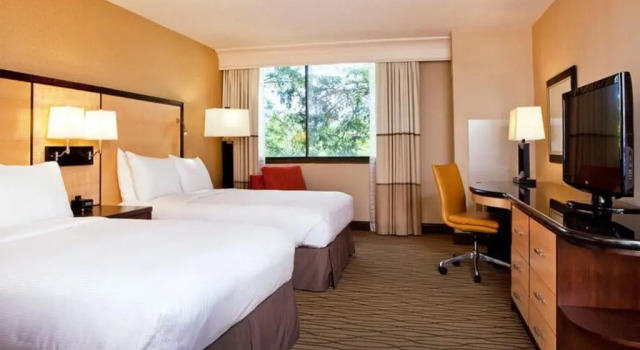 Четырёхместный номер Deluxe Hilton Woodcliff Lake