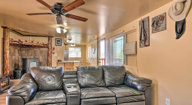 Cozy Home w/ Canyon Views: 2 Mi to Grand Staircase, Reserva ahora Hotel Henrieville Utah