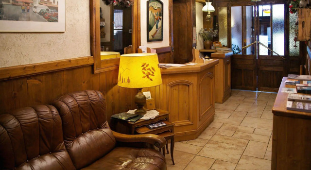 Hotel la Pointe Percee, Забронировать Отель Отели Ле-Гран-Борнан с парковкой, Парковка