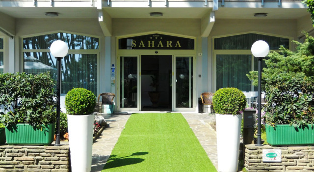 Hotel Sahara