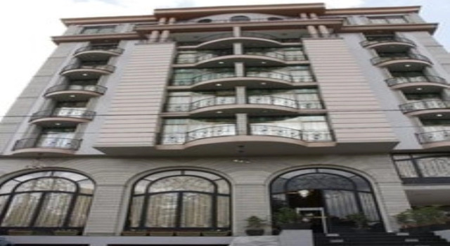 Golden Royal Hotel
