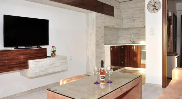 Апартаменты c 1 комнатой с балконом и с красивым видом из окна Lombardi Family Hotel