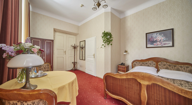 Pollera, Book Hotel Old Town 