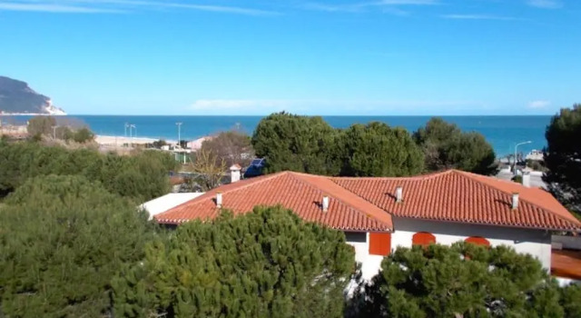 M36 - Marcelli, quadrilocale a 30 metri dal mare, Rezervovat Hotel Marcelli 