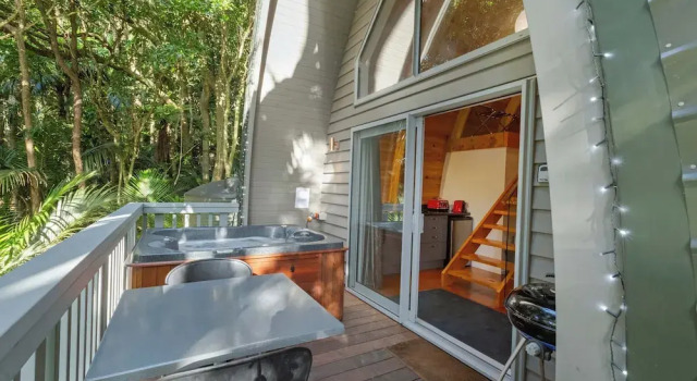 Шале Luxury Onetangi Forrest Chalet