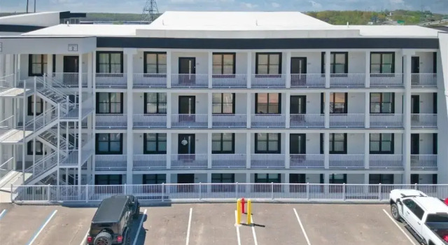 Family-friendly, Bunks & Games at Topsider w/ 2 Pools