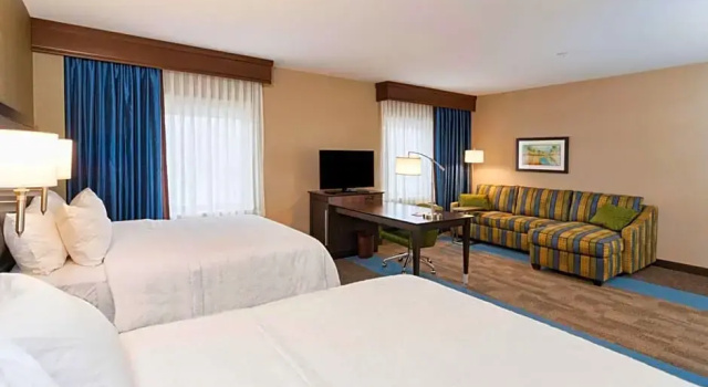 Люкс Hampton Inn & Suites Duluth North/Mall Area