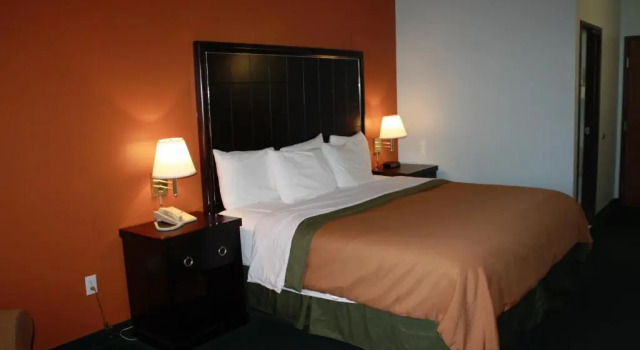 Bay Inn, Boek Hotel Tawas City Michigan