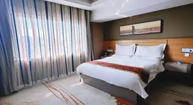 Люкс Business Super 8 Hotel (Yinchuan Gulou Pedestrian Street store)