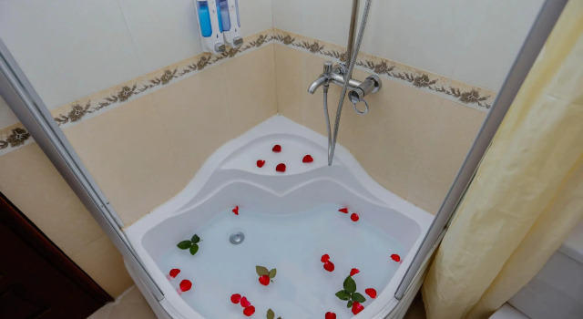 Двухместный номер Superior Hanoi Liliane Hotel and Travel