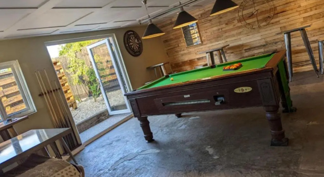 Peacock Lake Glamping, Prenota Campeggio Campeggi e glamping a Nottinghamshire, Campeggio