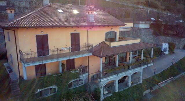 B&B Villa Anita, Book Bed and Breakfast Hotels in Como with a Pool, Swimming Pool