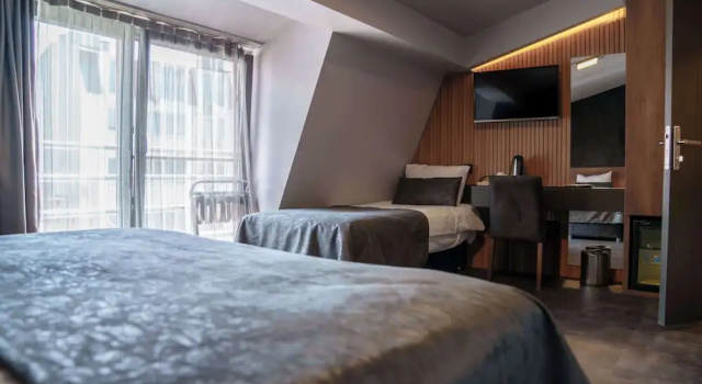 Трёхместный номер Superior SennaCity Hotel