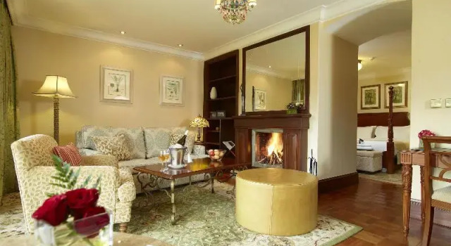 Двухместный номер Standard с красивым видом из окна Fairmont Mount Kenya Safari
