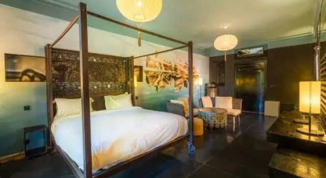 Полулюкс The Source Hotel Music & Spa