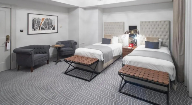 Twin Low Floor room The Palace Hotel