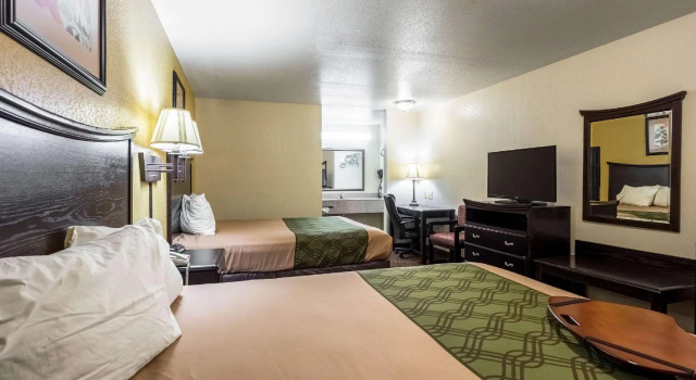 Четырёхместный номер Standard The Magnolia Hotel Searcy