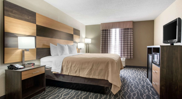 Двухместный люкс Quality Inn & Suites Lafayette I-65