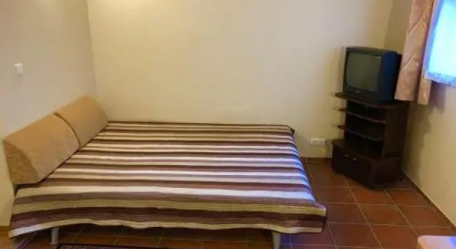 Apartment Lower Ground Floor, Boek Appartement Nida 