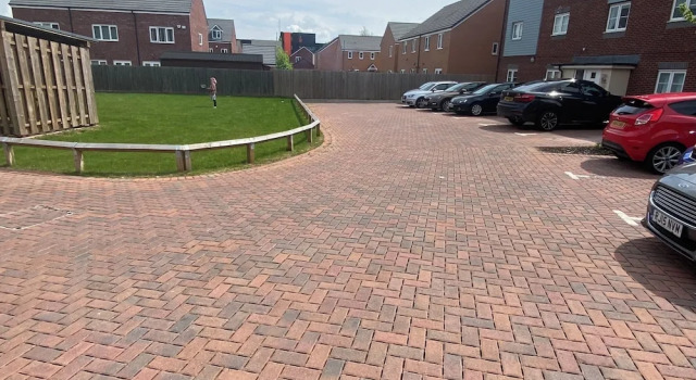 1br-sleeps3-parking-nearcitycentre-shoppingcentre