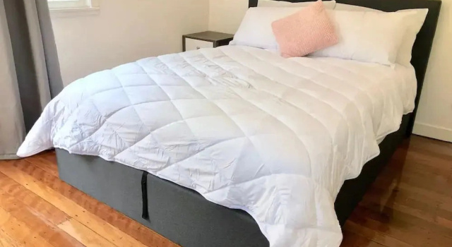 Quiet 1 Bedroom Guest House in Fairfield, Забронировать Гостевой дом Гостевые дома Brisbane Region, Гостевой дом