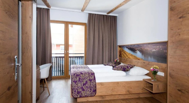 Weißes Rössl, Mühldorf in der Wachau, Book Guesthouse  