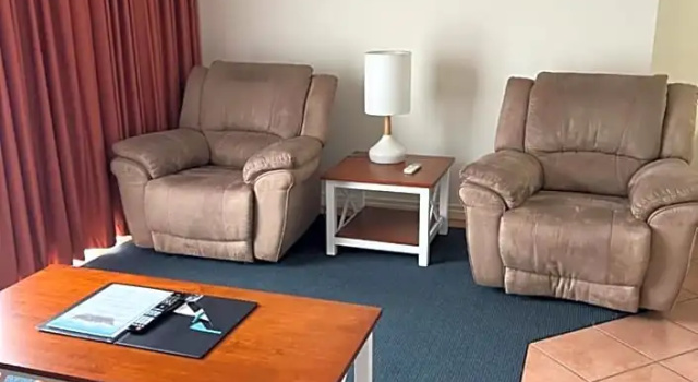 Двухместные апартаменты Цокольный этаж White Crest Apartments