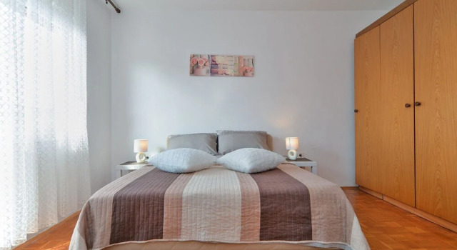 Apartment 1822