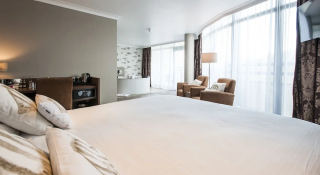 Люкс Van der Valk Theaterhotel Almelo