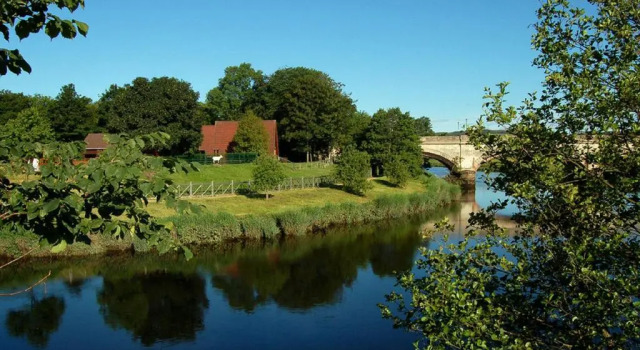 Шале River Edge Lodges