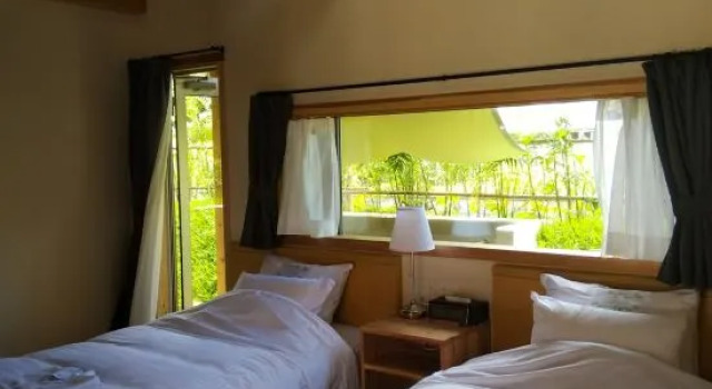 Kochinda Hotel (Okinoerabujima), Book Hotel Wadomari 