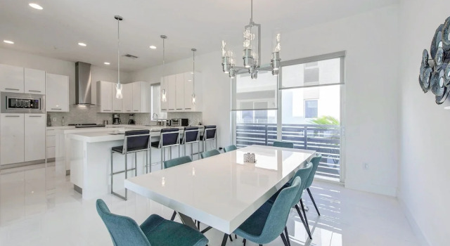 1315 North Ocean Blvd Townhouse by RedAwning, Забронировать Апартаменты/квартира Помпано-Бич Broward County
