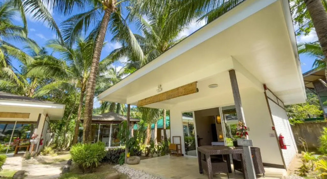 Коттедж с видом на бассейн Cadlao Resort and Restaurant