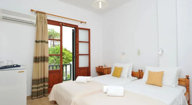 Двухместный номер Economy с балконом Rallis Apartments