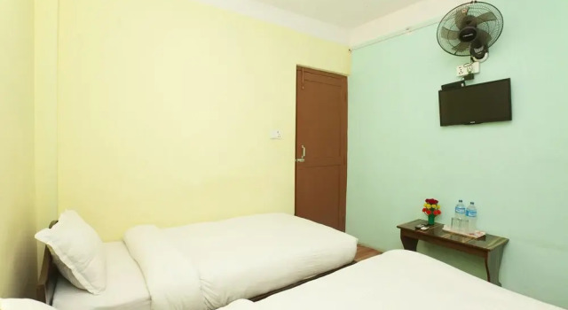 SPOT ON 443 Mountain Wall Hotel, Buchen Sie Hotel Pashupatināth Katmandu