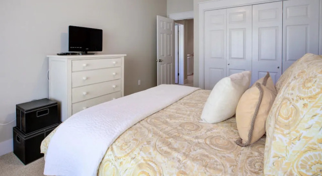 Magnolia Bay 8585, Varaa Hotelli Hotellit Emerald Coast uima-altaalla, Uima-allas