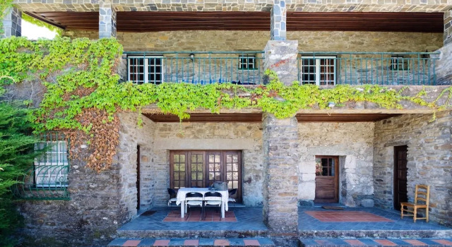 Villa With 3 Bedrooms in Lamego, With Wonderful Mountain View, Private, Rezerwuj Willa Domki letniskowe w Lamego, Domek