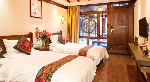 Sanyuetian Inn, Prenota Hotel Hotel a Lijiang con piscina, Piscina