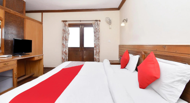 Люкс Standard OYO 3533 Hotel Harsha